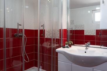 Apartments with terrace Vir, North Dalmatia