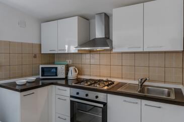Apartments with terrace Vir, North Dalmatia