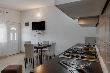 Apartments with terrace Vir, North Dalmatia
