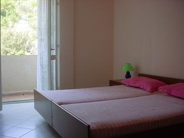 Rodinné apartmány s bazénem Kali, Ugljan - 23026