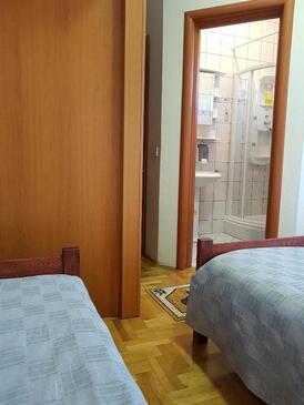 Sobe s privatnim parkingom Pleternica, Slavonija - 23032