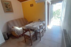 Kétszobás apartman Tribunj, Vodice (A-23034-b)