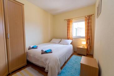 Apartmanok családok részére medencével Krusevo, Novigrad - 23039