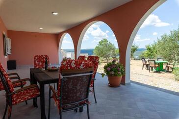 Apartmanok családok részére medencével Krusevo, Novigrad - 23039