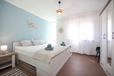 Apartmanok parkolóhellyel Zadar - Diklo, Zadar - 23042