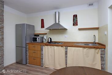 Apartmanok parkolóhellyel Porozina, Cres - 23050