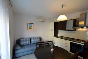 1-Zimmer-Ferienwohnung Malinska, Krk (A-23054-b)