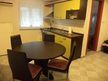 Apartments with parking space Malinska, Krk - 23054