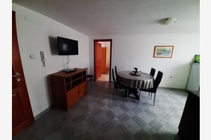 1-Zimmer-Ferienwohnung Malinska, Krk (A-23054-d)