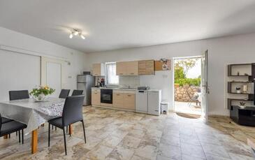 Appartements avec parking Bonić, Losinj - 23056