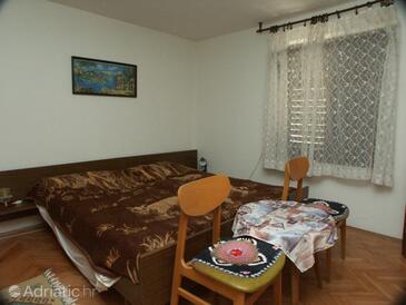 Ferienwohnungen am Meer Pula - 2308