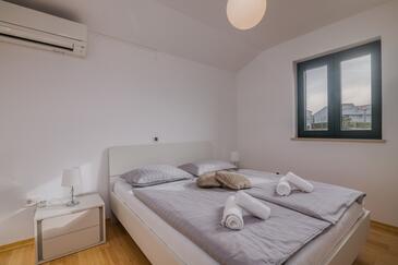 Appartementen aan zee Turčić, Krk - 23084