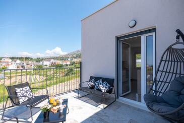 Apartments with parking space Podstrana, Split - 23092