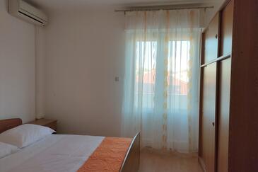 Apartments by the sea Banjol, Rab - 23095