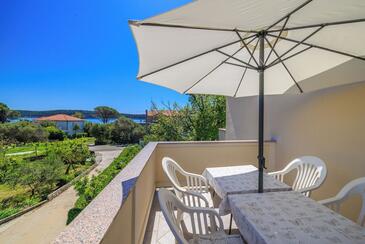 Apartments by the sea Banjol, Rab - 23095