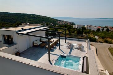 Ferienwohnungen mit Pool Okrug Gornji, Ciovo - 23097