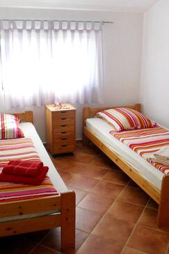 Apartments with parking space Valbandon, Fažana - 2310