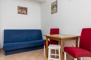 1-Zimmer-Ferienwohnung Lokva Rogoznica, Omis (A-23105-b)