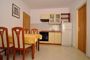 Familie appartement aan zee Slatine, Ciovo - 23108