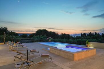 Casa accanto al mare con piscina per famiglia San Pietro di Brazza - Supetar, Brazza - Brač - 23114 Adriatic.hr