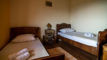 Ház családok részére medencével Banjol, Rab - 23127