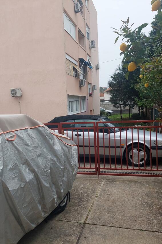 Apartment with terrace Trogir, Central Dalmatia