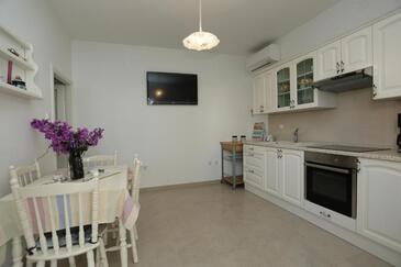 Appartementen met parkeerplaats Supetar, Brac - 23147