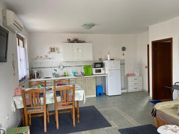 Leiligheter og rom med parkering Rovinj - 23148