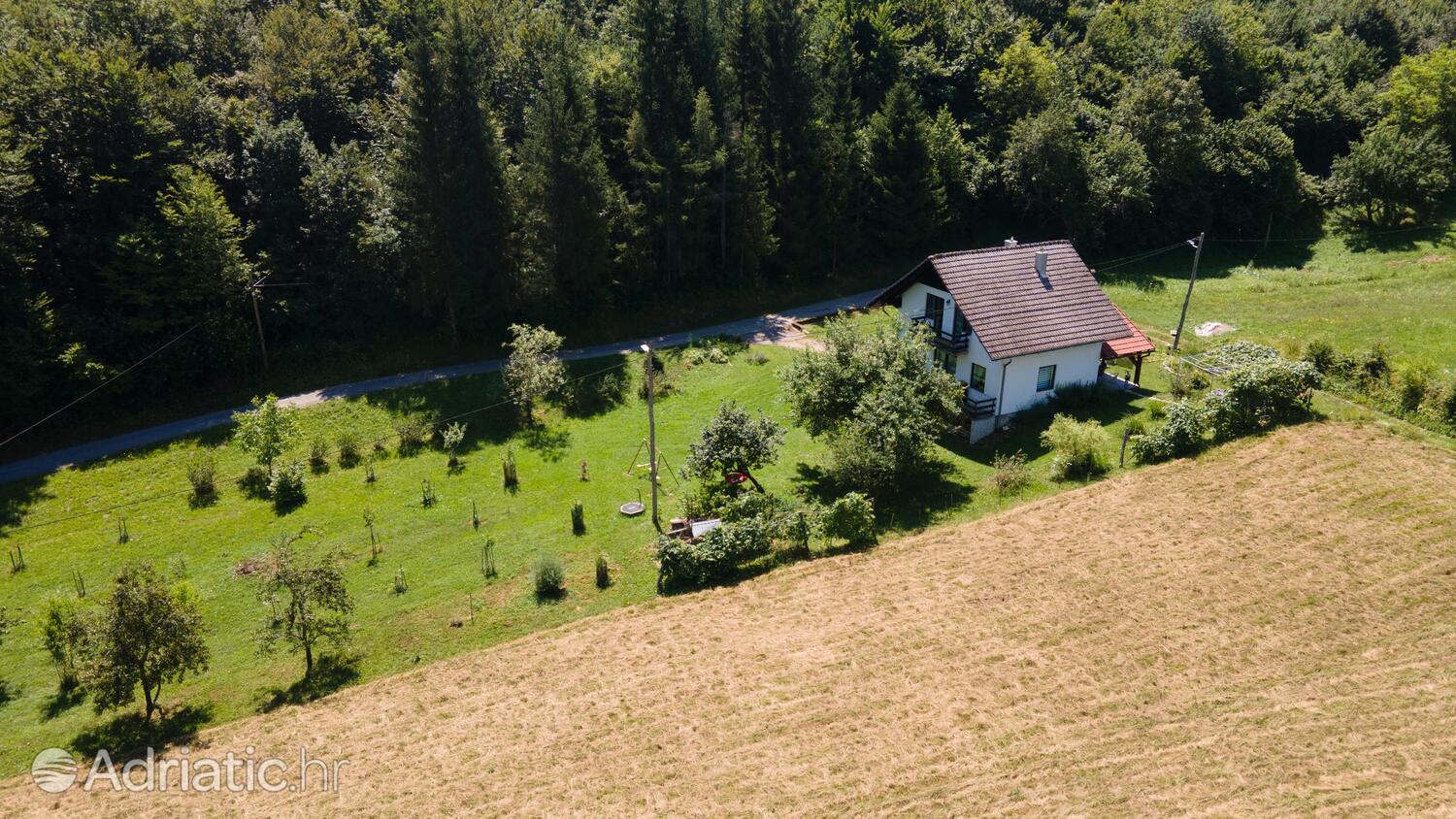 Ház családok részére parkolóhellyel Hreljin Ogulinski, Gorski kotar - 23162