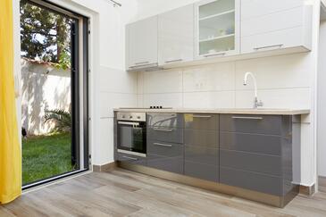 Apartmanok a tenger mellett Turanj, Biograd - 23164