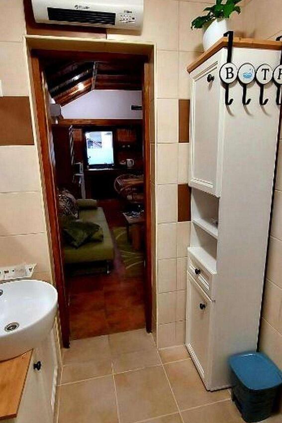 AS-23170-a - Privatunterkunft - Ferienwohnungen mit Parkplatz Jastrebarsko, Prigorje