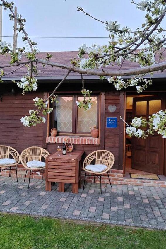 Hof - Ferienwohnungen mit Parkplatz Jastrebarsko, Prigorje