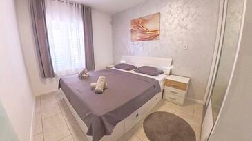 Ferienwohnungen mit Parkplatz Promajna, Makarska - 23181