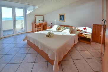 Apartments by the sea Mandre, Pag - 23187