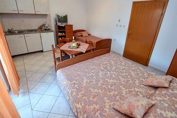 Apartments by the sea Mandre, Pag - 23187