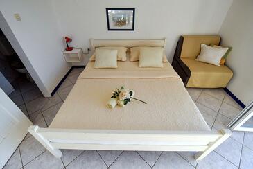 Apartments by the sea Mandre, Pag - 23187