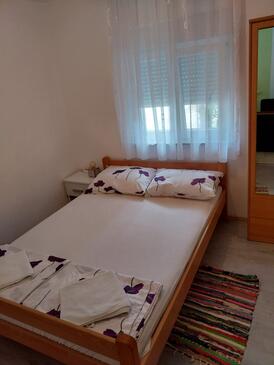 Апартаменти з паркуванням Малінска - Malinska, Крк - Krk - 23196