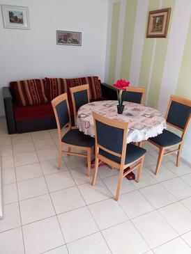 Malinska, Столовая в размещении типа apartment, WiFi.