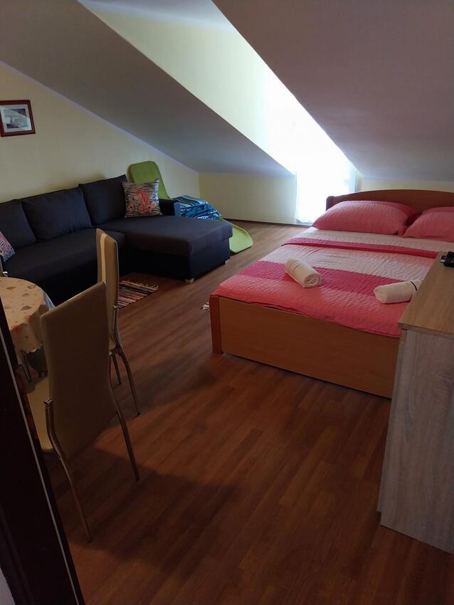 Apartamenty z parkingiem Malinska, Krk - 23196