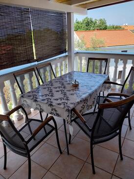 Enosobni apartma Malinska, Krk (A-23196-b(