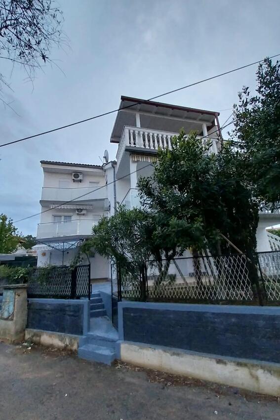 Appartamenti con parcheggio Malinska, Veglia - Krk - 23196