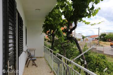 Lägenheter med parkering Trogir - 23205