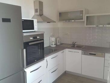 Апартаменты у моря Баньол - Banjol, Раб - Rab - 23210