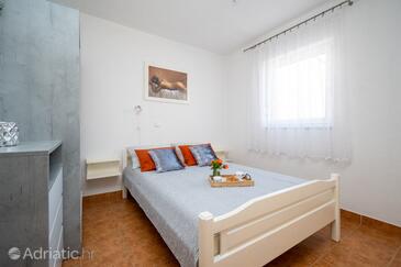 Leiligheter med parkering Vir - 23221