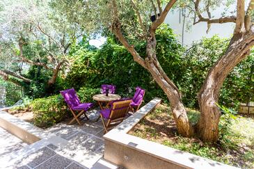 Two bedroom apartment Splitska Two bedroom apartment Splitska, Brač (A-23224-b(