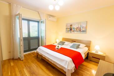 Apartmanok parkolóhellyel Kastel Sucurac, Kastela - 23232