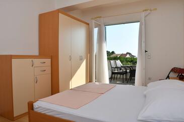 Kétszobás apartman Banjol, Rab (A-23240-a(