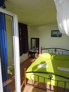 Ferienwohnungen am Meer Gradac, Makarska - 23244