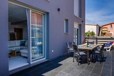 Apartmani s parkingom Vir - 23252