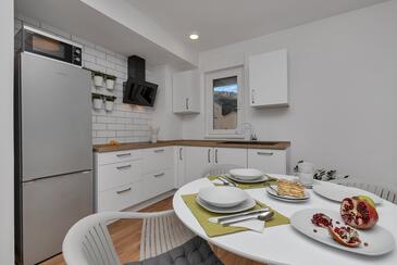 Appartamenti accanto al mare Tucepi, Macarsca - Makarska - 23256